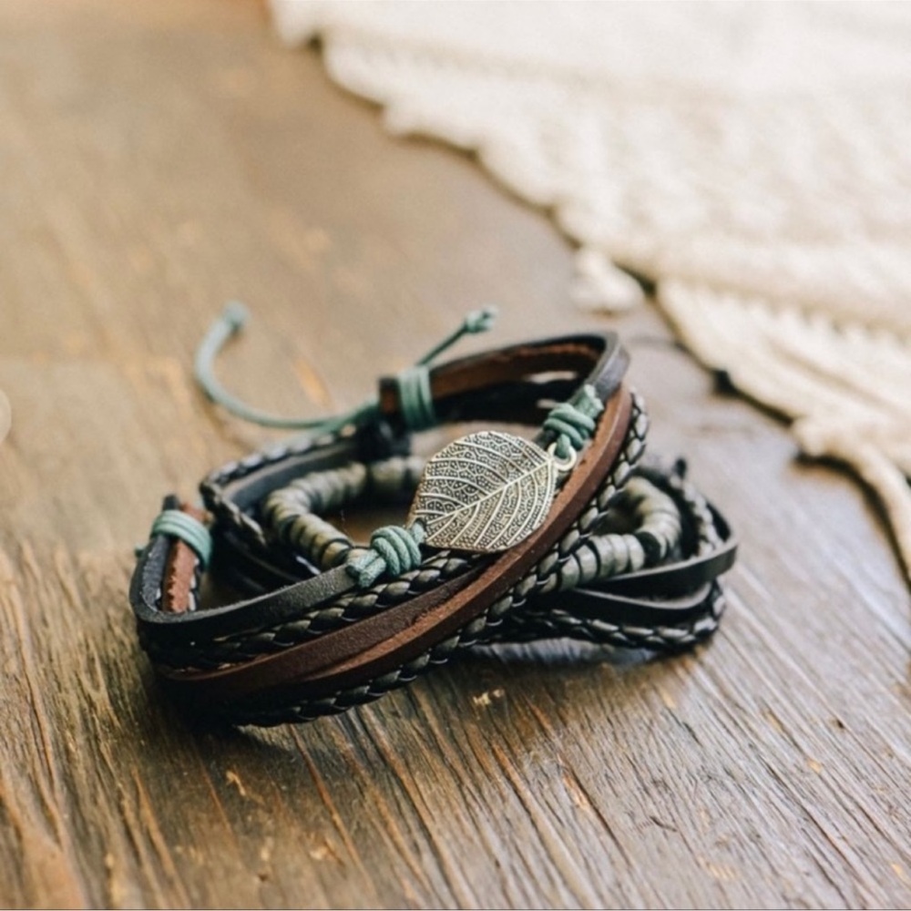 New Bohemian Genuine Leather Wrap
Leaf Bracelets